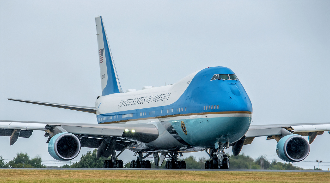 Boeing 747 som Airforce One på en rullebane
