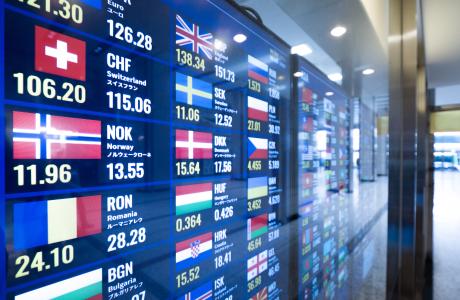 Visning af valutakursen i lufthavnen