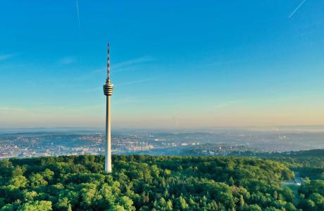 En panoramisk udsigt over Stuttgart.