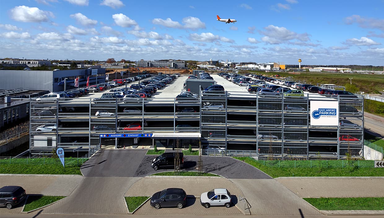 Park And Fly Hamburg Airport Multi Storey www.easyairportparking.dk
